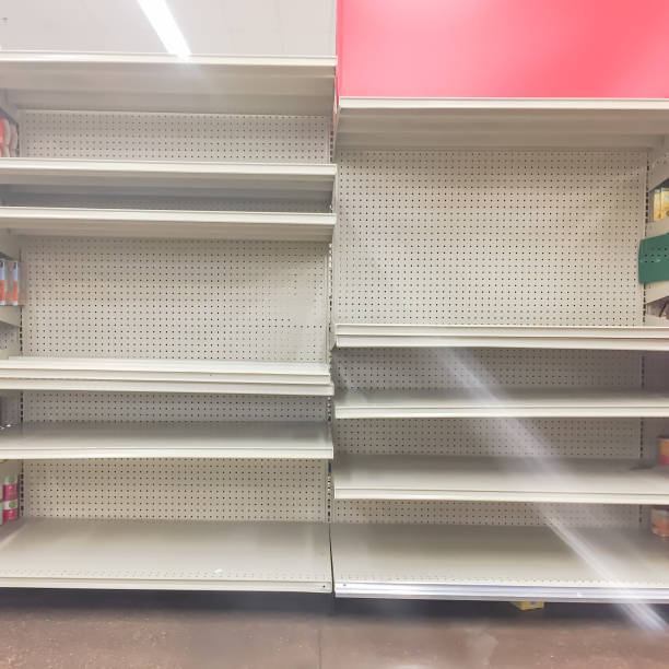 istock Empty shelves at grocery store in America 918109884