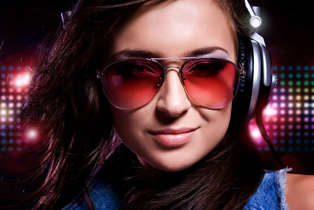 istock Listening music 91811374