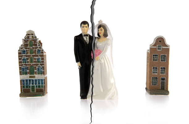 istock Divorce of couple 918124412