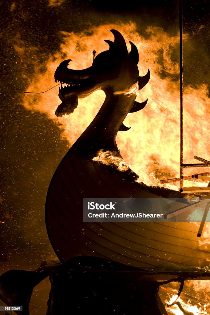 Vous Helly Aa brûler Galley bateau - Photo de Festival traditionnel libre de droits