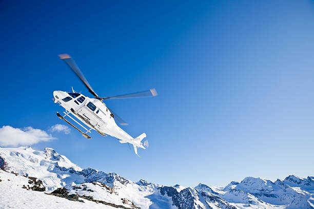 heli skiing helicopter - heliskiing bildbanksfoton och bilder