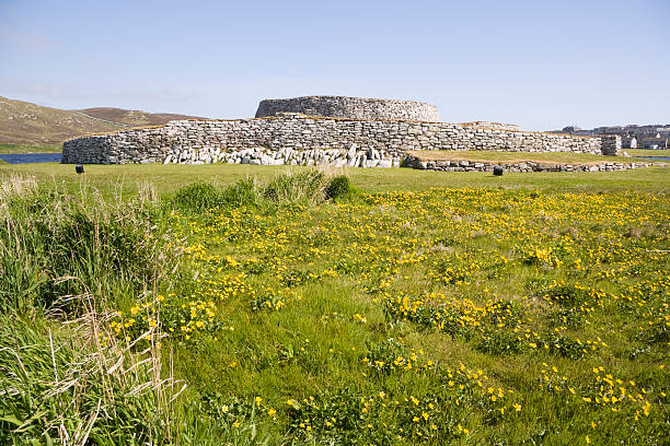 clickimin broch - shetland islands lerwick ancient famous place stock-fotos und bilder