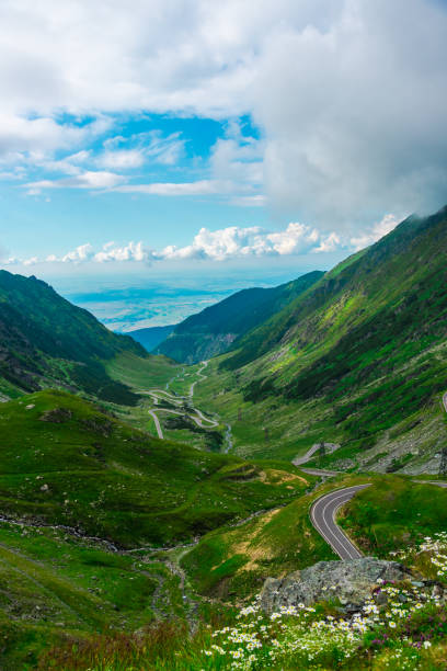 istock Amazing road in the mountains 918153464