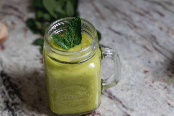 istock Green Smoothie Healthy Lifestyle 918162144