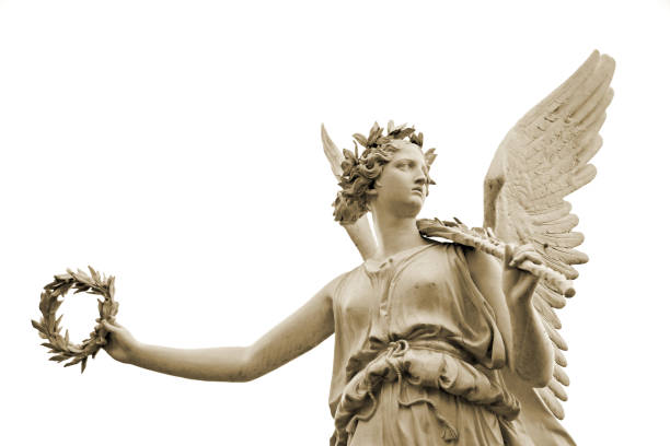 standbeeld van goddes nike, geïsoleerd op witte achtergrond - godin stockfoto's en -beelden