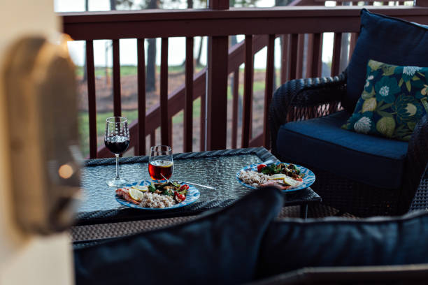 istock Atmospheric photo of a dinner 918170412