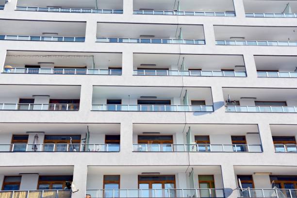 istock Facade of a modern apartment building 918183222