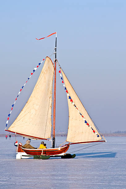 Voile Sur Glace Photos Banque d'images et photos libres de droit iStock