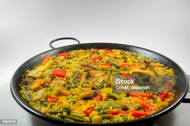 Wegetariańskie Hiszpański Ryżpaella - zdjęcia stockowe i więcej obrazów Paella - Paella, Jedzenie wegetariańskie, Ryż - Podstawowe jedzenie