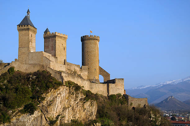 stary zamek z foix - fort fortified wall castle stone zdjęcia i obrazy z banku zdjęć