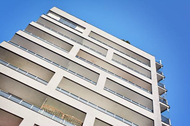 istock Facade of a modern apartment building 918205278