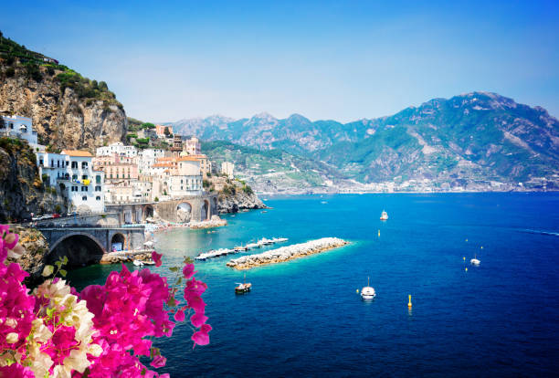 istock Amalfi coast, Italy 918233156