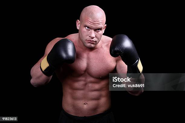Muscular Boxeador Foto de stock y más banco de imágenes de Adulto - Adulto, Adulto joven, Boxeo - Deporte