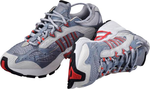 istock Sports shoe. 918248350