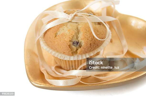 Muffin に金メッキ - おやつのストックフォトや画像を多数ご用意 - おやつ, ちょう結び, カットアウト