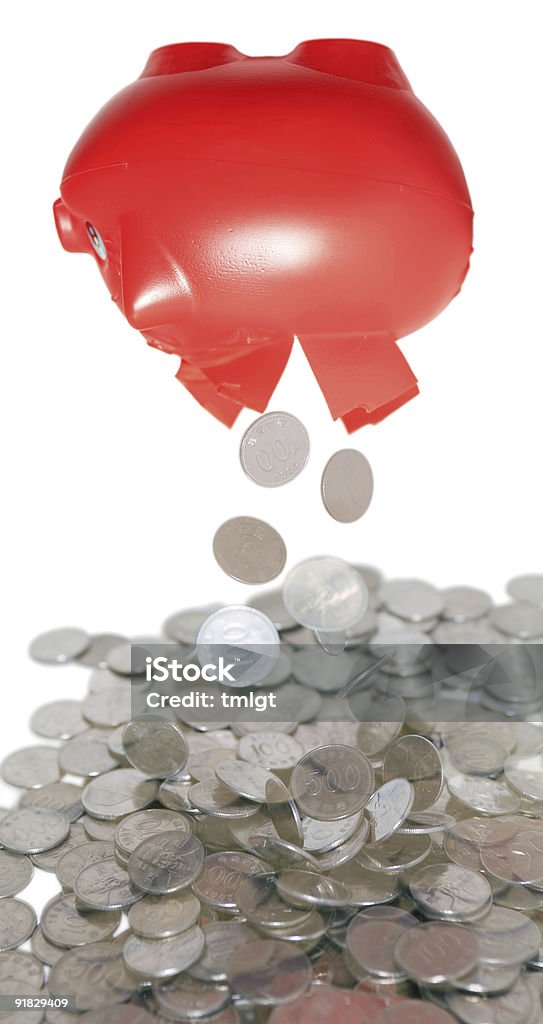 Broken piggy bank - Foto de stock de Cofre de porquinho royalty-free