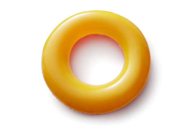 스포츠: 오렌지 풍선 링 흰색 배경에 고립 - inflatable ring inflatable float swimming equipment 뉴스 사진 이미지