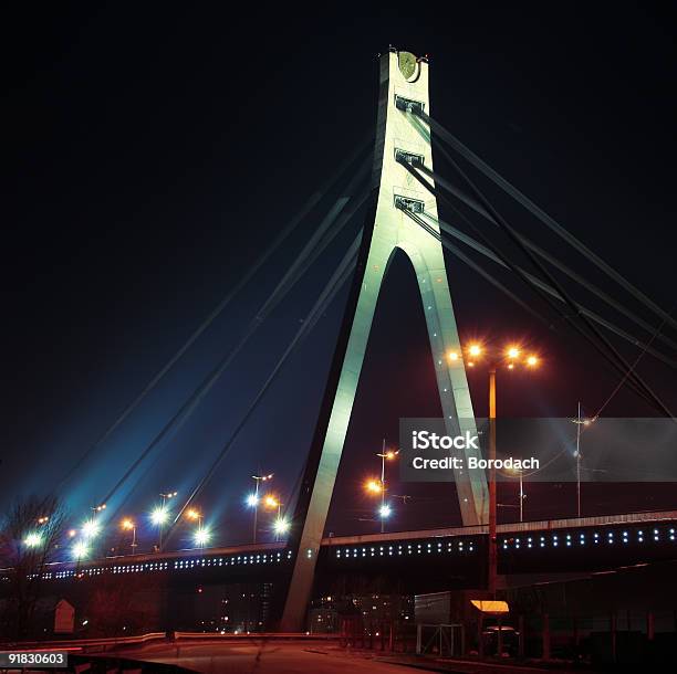 Foto de Noite Ponte Kiev Ucrânia e mais fotos de stock de Arquitetura - Arquitetura, Cabo de Aço, Capitais internacionais