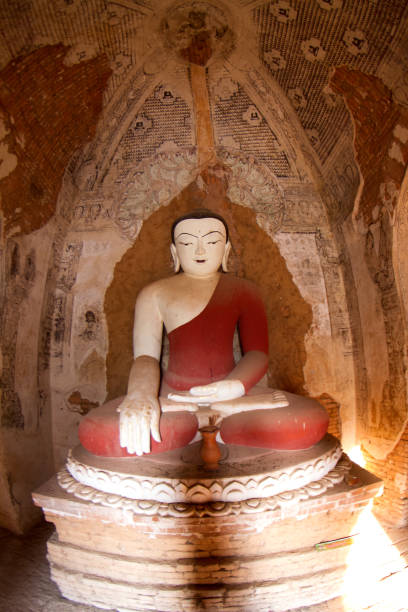 istock Beautiful buddha statue in bagan, Myanmar 918335200