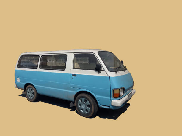 istock Classic  Blue and white Retro Van,White background. 918353026