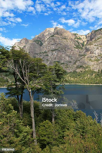 Foto de Lago Nahuel Huapi Em Bariloche Argentina e mais fotos de stock de Argentina - Argentina, Bariloche, Beleza natural - Natureza