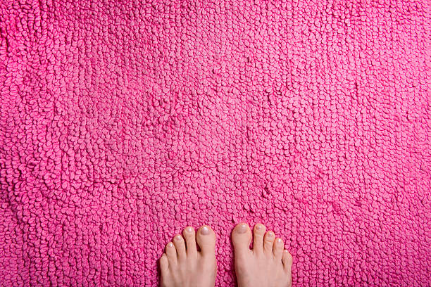 Füße weiche Rosa Teppich – Foto