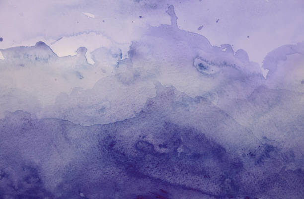 istock Purple watercolor background 918392344