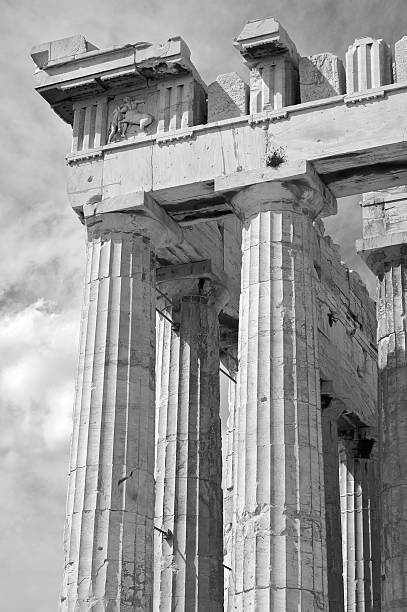 el templo de atenea parthenos (el partenón - parthenos fotografías e imágenes de stock