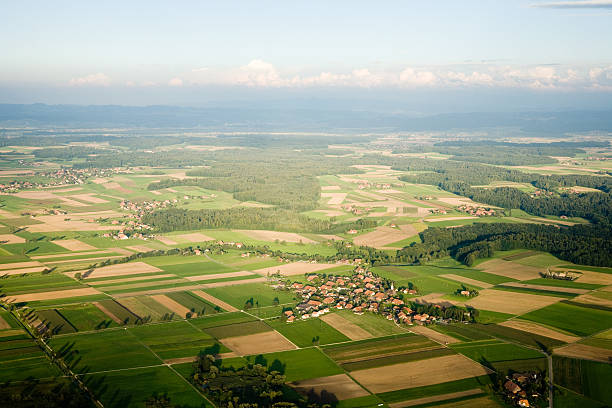 agricultura - farmer color image photography switzerland - fotografias e filmes do acervo