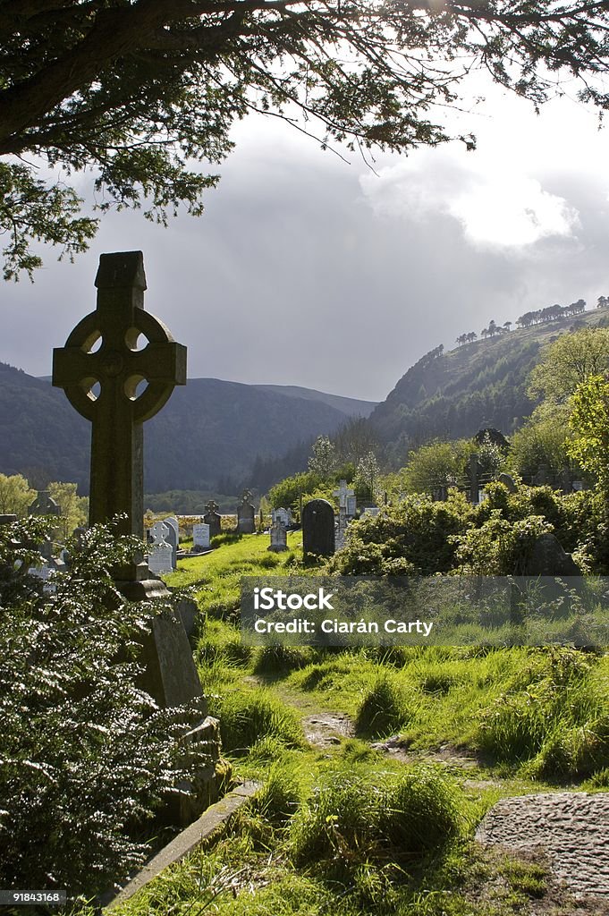 Croix celtique de Glendalough, dans le Colorado. Wicklow, en Irlande (appartement - Photo de Glendalough libre de droits