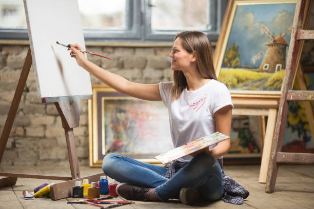 istock Beautiful female artist 918451166