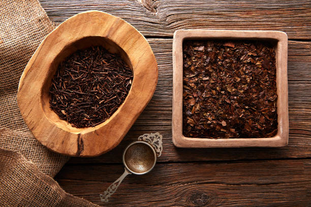 istock Kukicha and Bancha tea on wood table 918471050