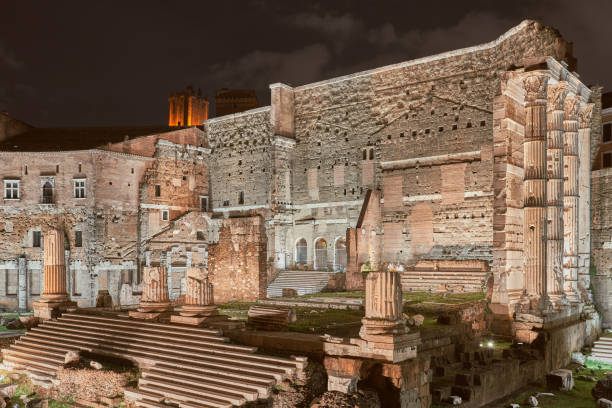 istock Rome imperial holes at night 918500994
