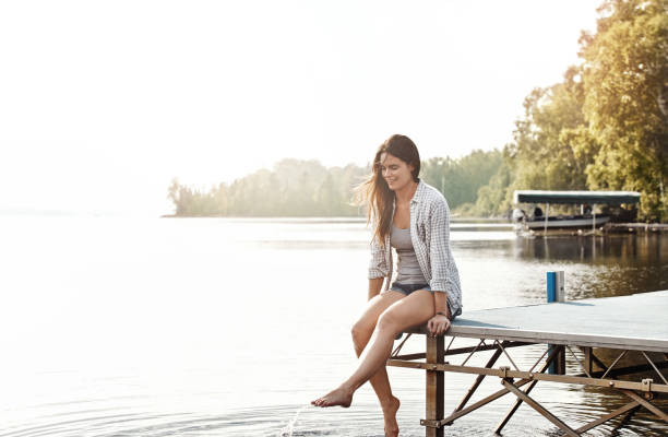 istock Lakeside getaway - Instant relaxation 918537796