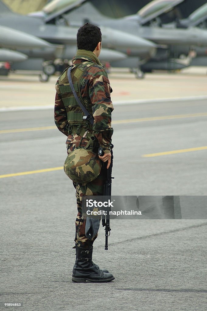 Soldado armado 2 - Foto de stock de Adulto royalty-free