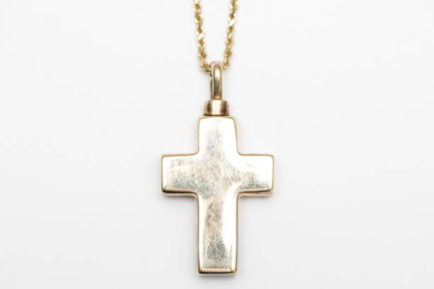istock Gold Cross Jesus Necklace Religious 918557862