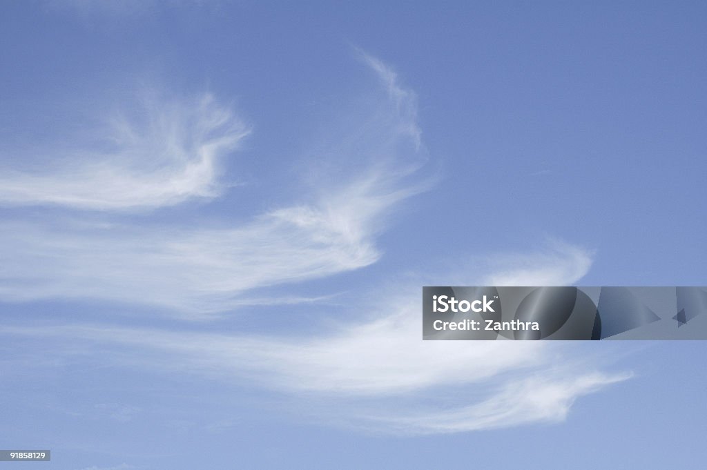 Cirrus 雲 - カラー画像のロイヤリティフリーストックフォト
