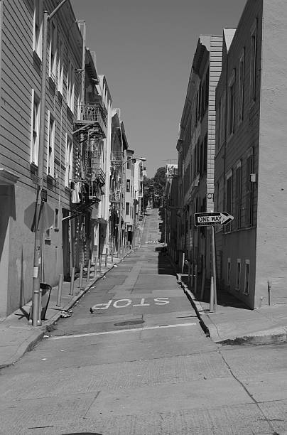 istock Small Street in San Francisco 91858157