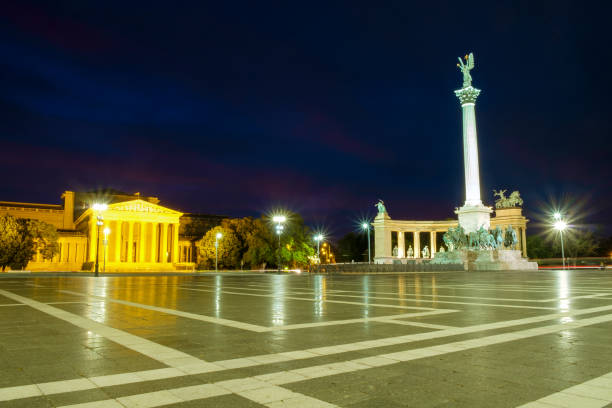 istock Heroes Square in Budapest, Hungary 918583216