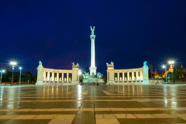 istock Heroes Square in Budapest, Hungary 918586846
