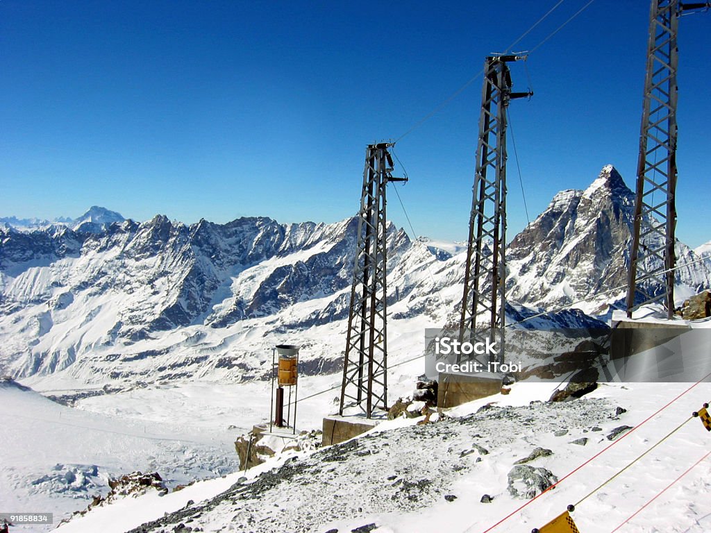 Swiss pico - Foto de stock de Alpes europeus royalty-free
