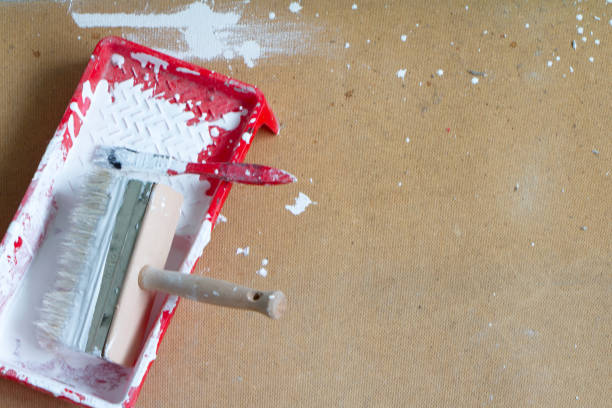 istock Roller Painting Container and the Painting Roller. 918606360