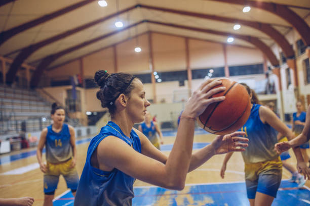 istock Girls playing ball 918608850