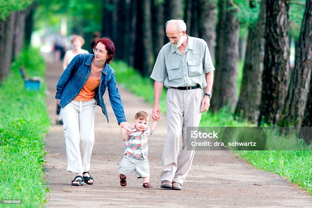 Spaziergang im park - Lizenzfrei Aktiver Lebensstil Stock-Foto