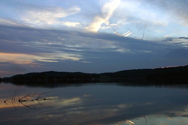 Cтоковое фото Кроссовки Skyscape на озеро
