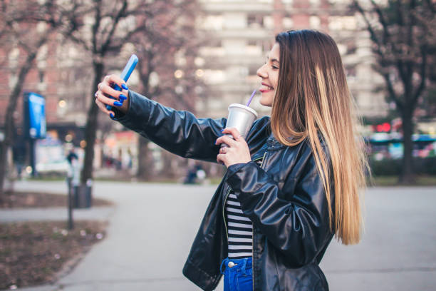 istock Young girl take selfie. 918639392