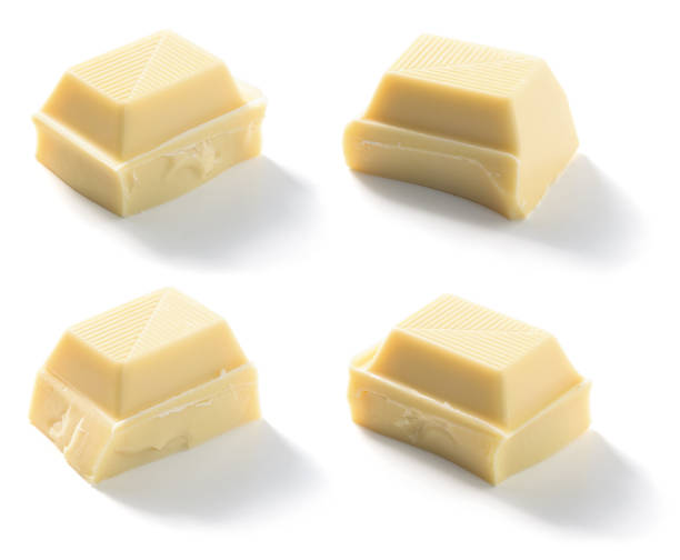 istock WHITE CHOCOLATE PIECE isolated on a white background 918650662