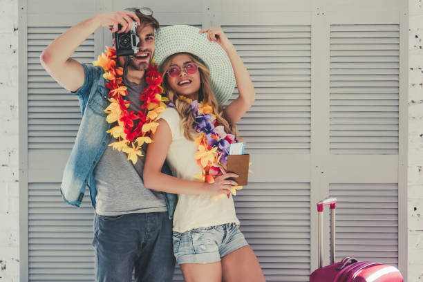 istock Couple preparing for travel 918671054
