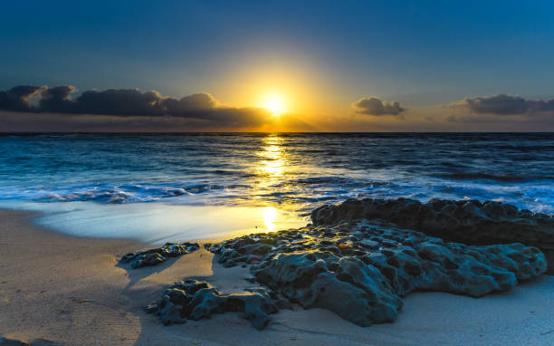 istock Sunrise Seascape with Rocks 918678906