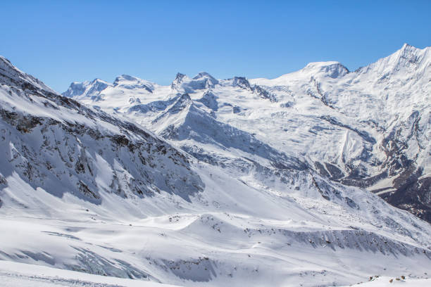 istock The mountain range in Saas Fee, Switzerland 918694694